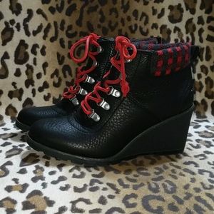 Sperry leather Celeste wedge heeled booties